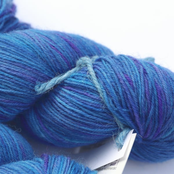 SALE: Sapphire - Superwash Bluefaced Leicester 4 ply yarn