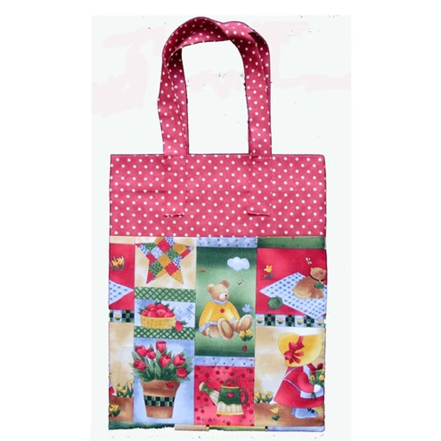 Girl's tote bag with teddy bears and flowers 