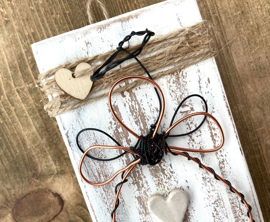 Wire angel, christmas angel decoration, christmas decoration, ceramic love heart