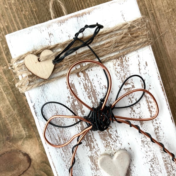 Wire angel, christmas angel decoration, christmas decoration, ceramic love heart