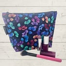 Makeup bag colourful leaves