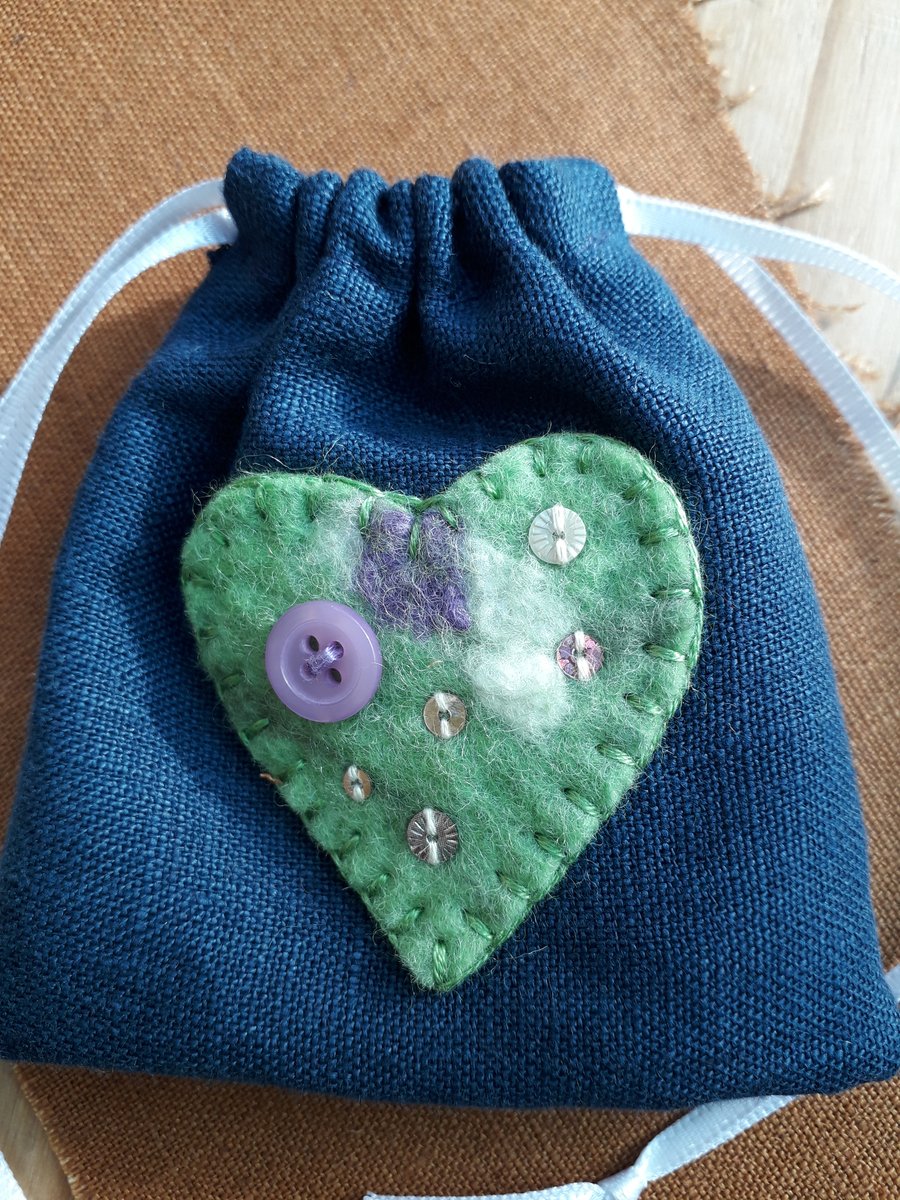 Linen Drawstring Pouch, Navy with Green Heart