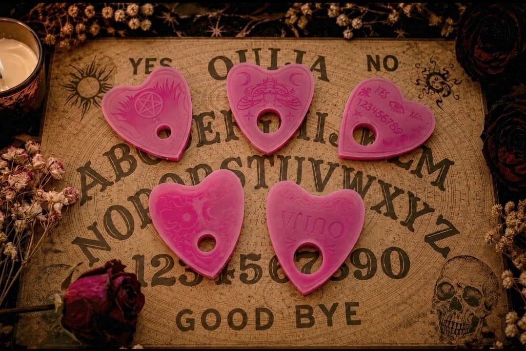 Planchette Wax Melts - Ouija Gothic Wax Melt Set - Rhubarb & Mint fragrance 
