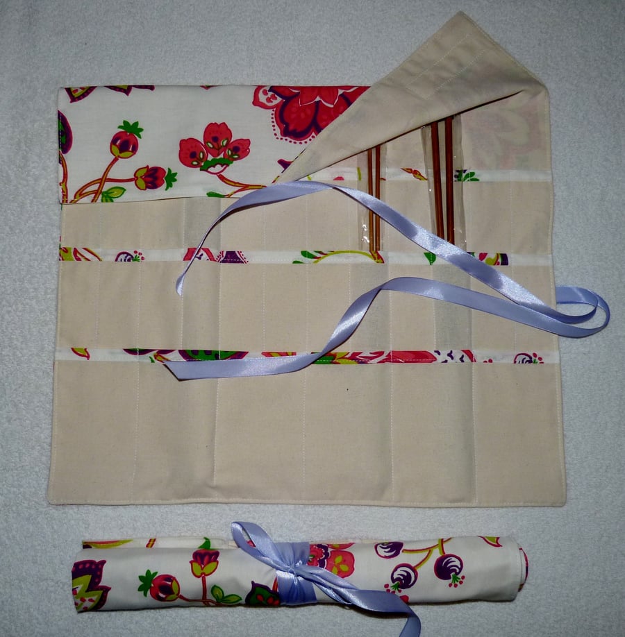 Knitting Needle Roll in Flowers on White Fabric  with 3 Pairs Bamboo Needles