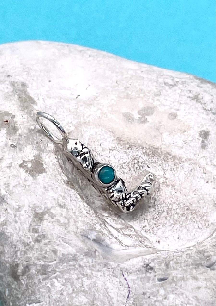 Beach theme letter L charm necklace 