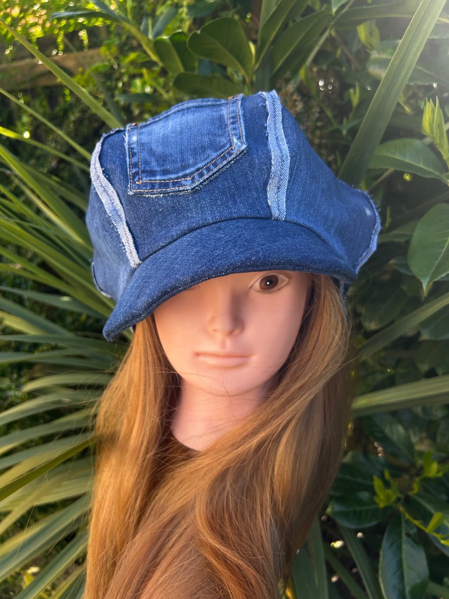 Women's denim Baker boy cap with fringed seams