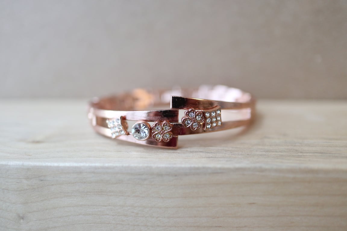 Moveable Clear Colour Rhinestone Up-cycled Copper Color Stainless Steel Bracelet