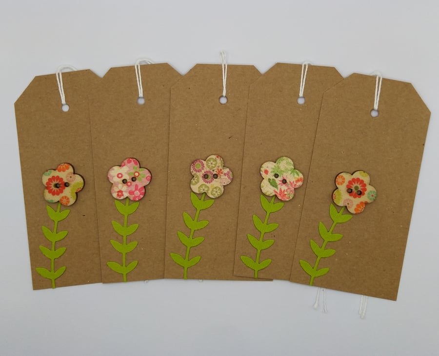 Kraft Gift Tag with a Wooden Flower Button x 5 - Upcycled Luggage Tag