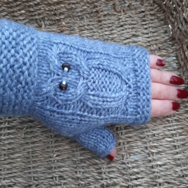 BLUE FINGERLESS OWL DESIGN GLOVES