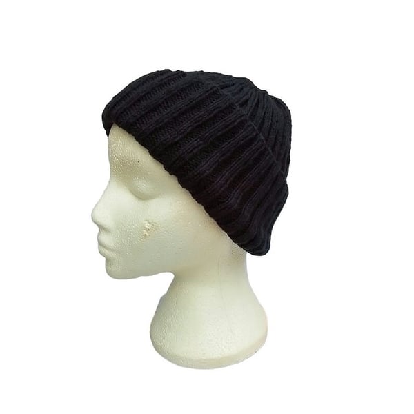 Hand knitted mens ladies traditional hat in black