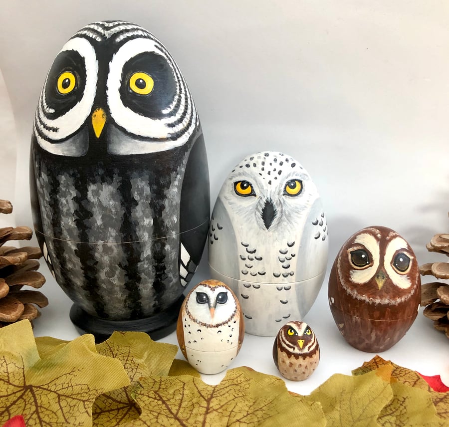 Owl hand painted wooden nesting dolls set of 5