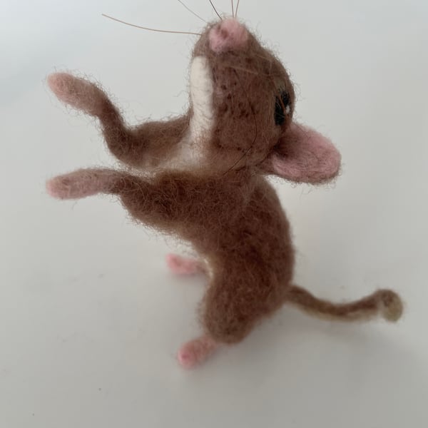 Needlefelted field mouse