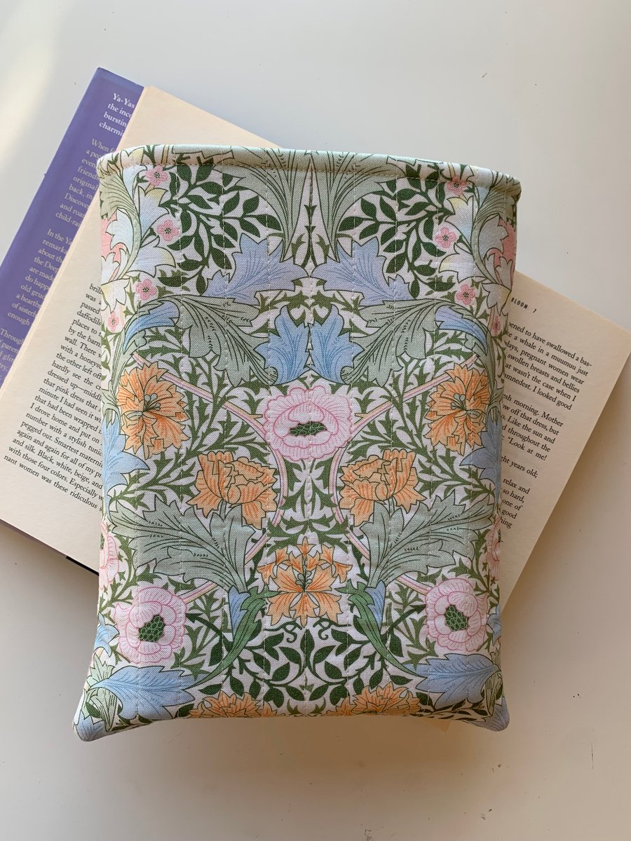 William Morris Norwich Design Quilted Fabric Book Sleeve - Hardback Size