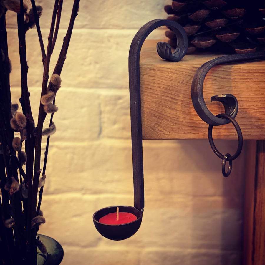  Hanging Tea light ladle 