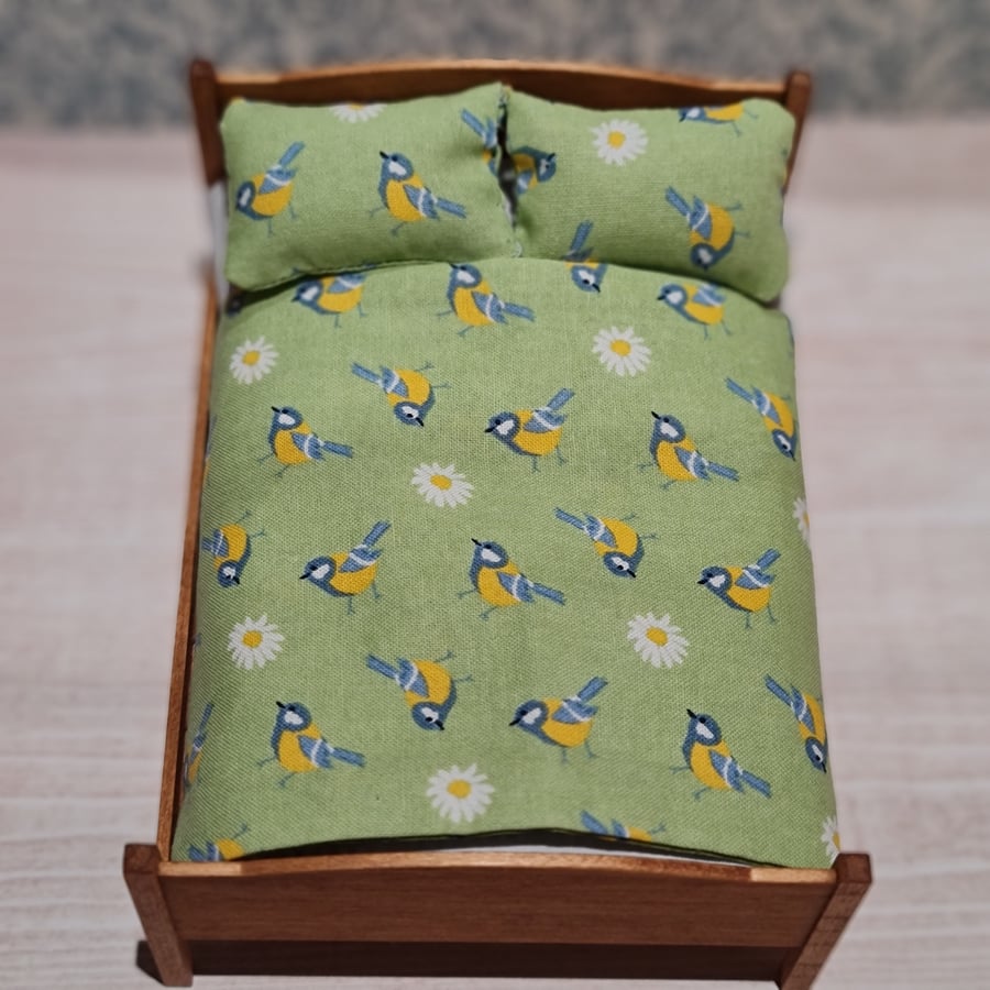 Dollhouse 12th Scale Miniature Bedding