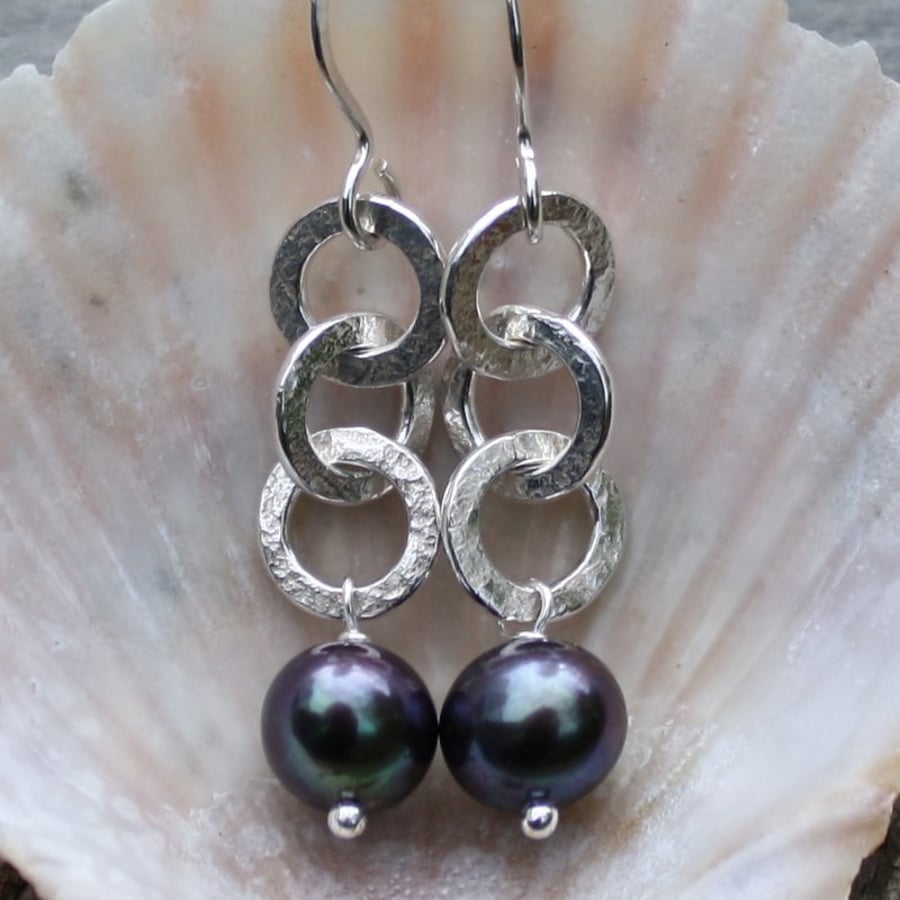 Silver and Pearl earrings - Folksy