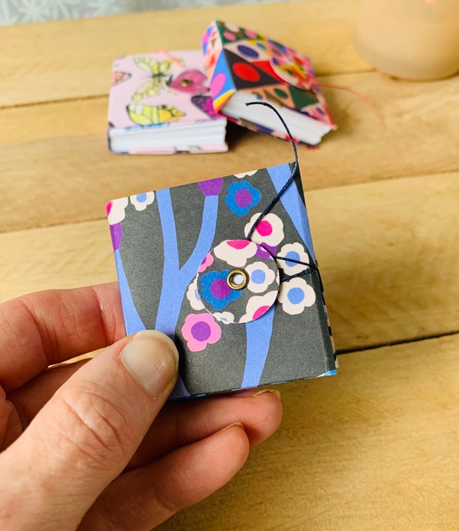 Tiny Concertina Sketchbook with Removable Floral Cover.