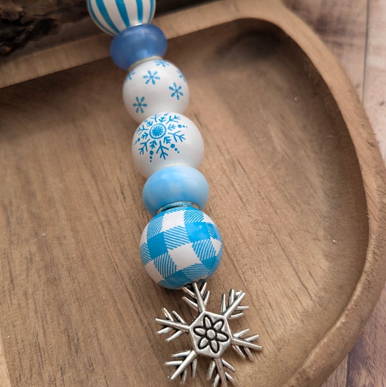 Snowflake beaded keyring, handbag charm, stocking filler. 
