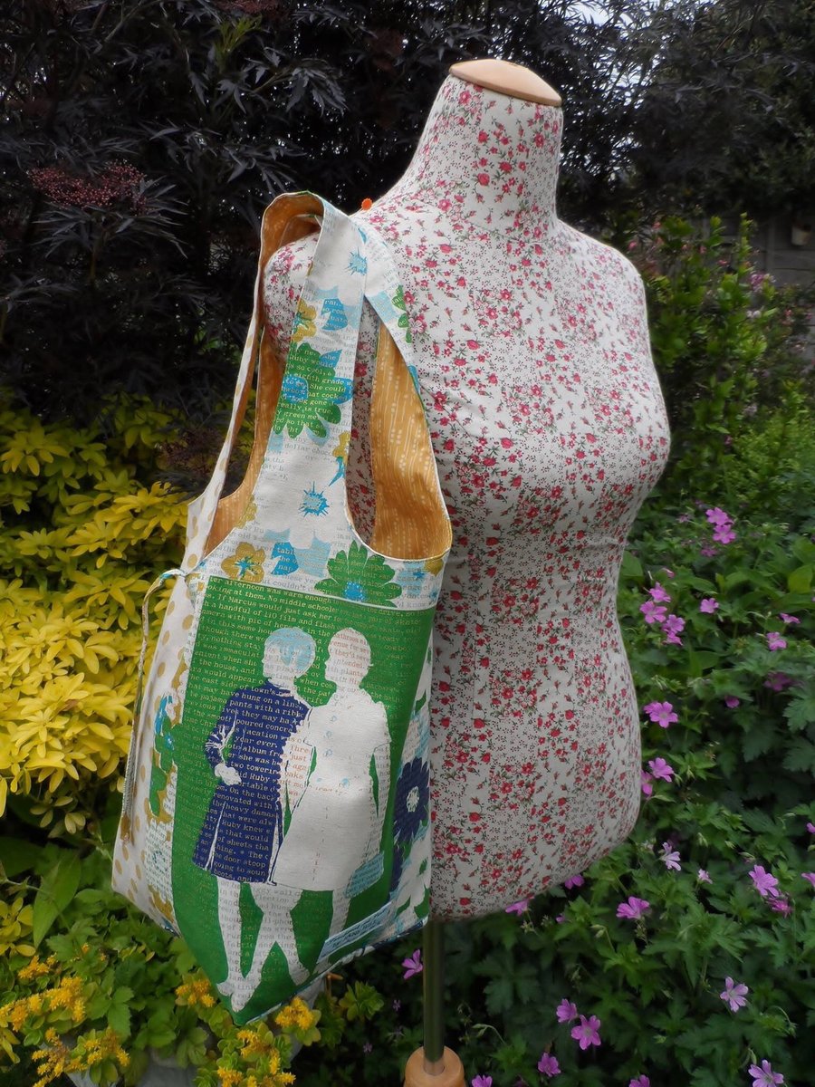 Shopper tote bag in a swinging sixties print fabric. FREE UK P & P.