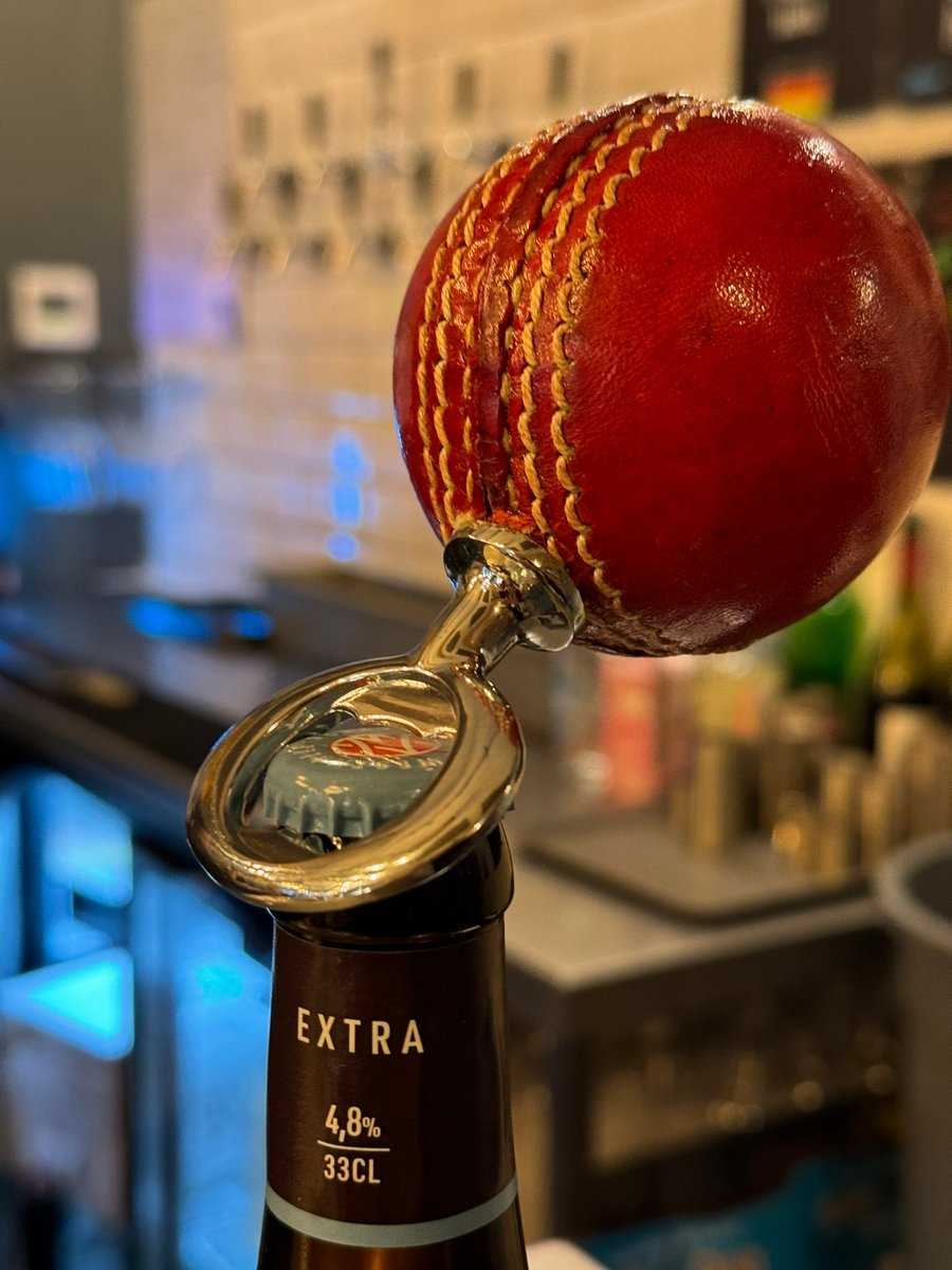 CRICKET-GIFTS Real Cricket Ball Bottle Opener