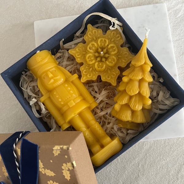 Deluxe Patterned Beeswax Trio
