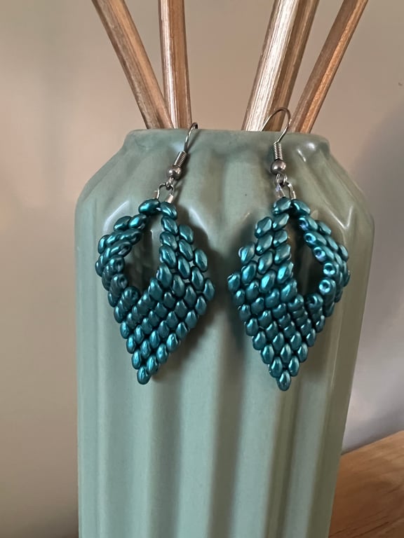 Leaf Drop Earrings - Metallic Teal 