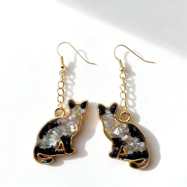 Black & White Cat Shell Resin Dangle Earrings