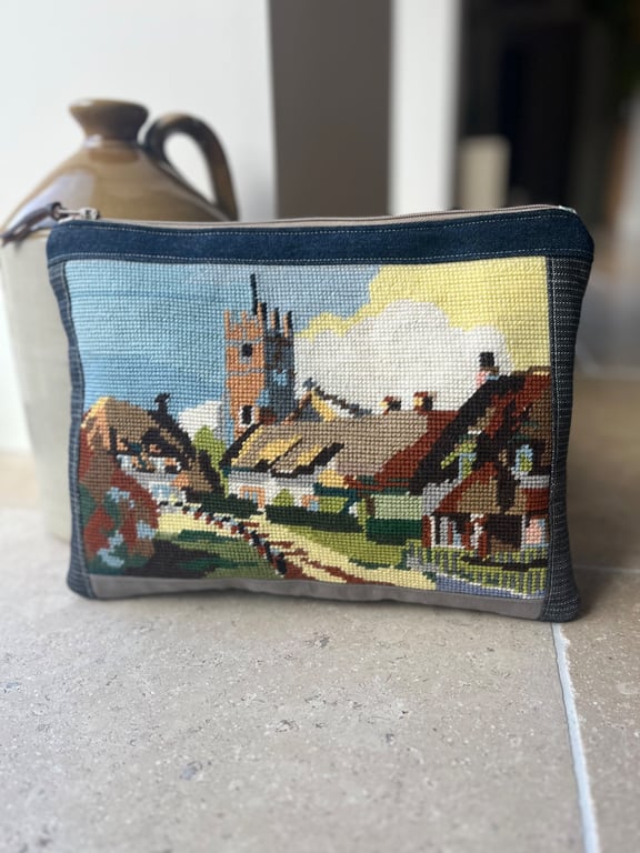 Vintage Godshill tapestry large soft pouch with reclaimed floral lining