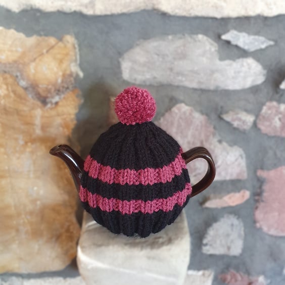 Small Tea Cosy for 2 Cup Tea Pot, Black & Pink, Hand Knitted, Wool Mix Yarn