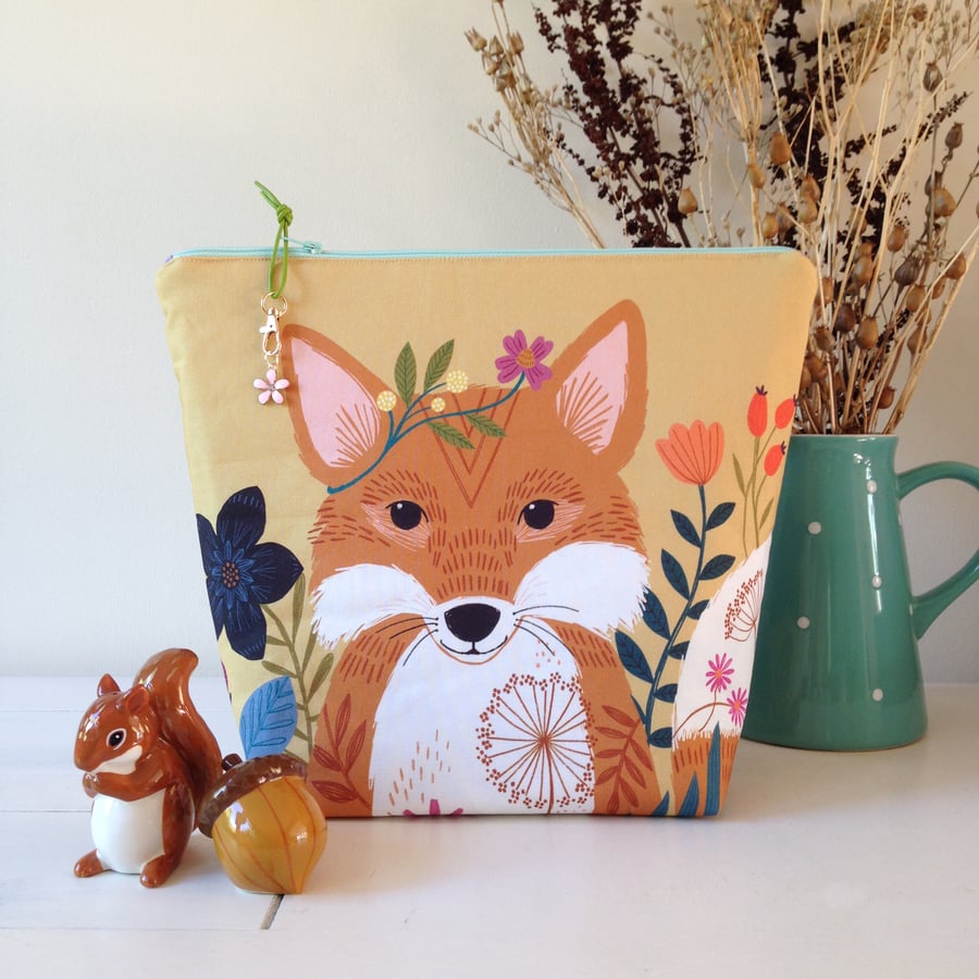 Large woodland animal fox project bag