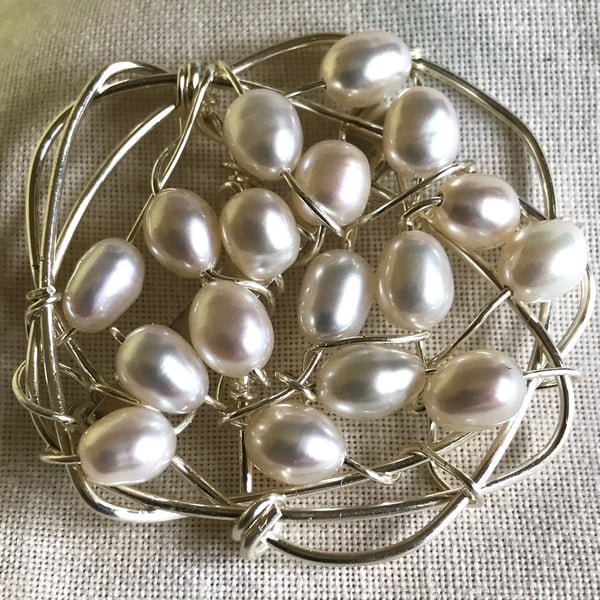 Pearl sterling silver brooch 