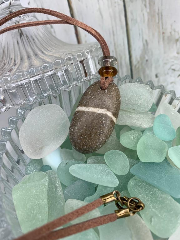 Banded pebble pendant