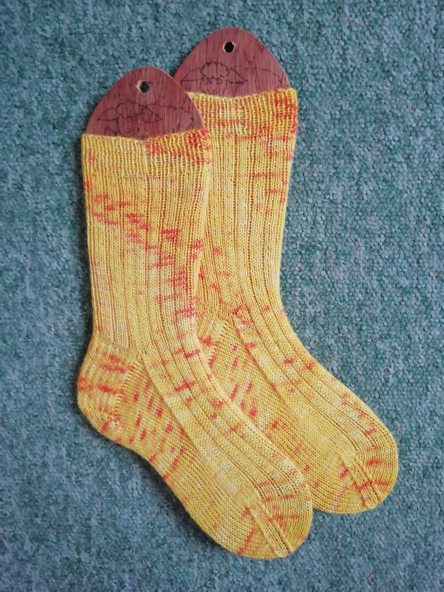 Socks, hand knitted, SMALL, adult size 4-5