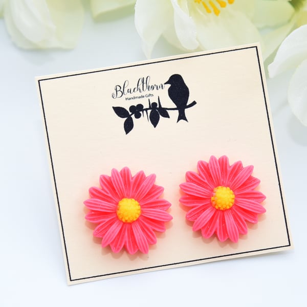 Bright & Bold Pink Daisy Earrings