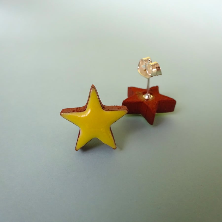Yellow and terracotta star stud earrings