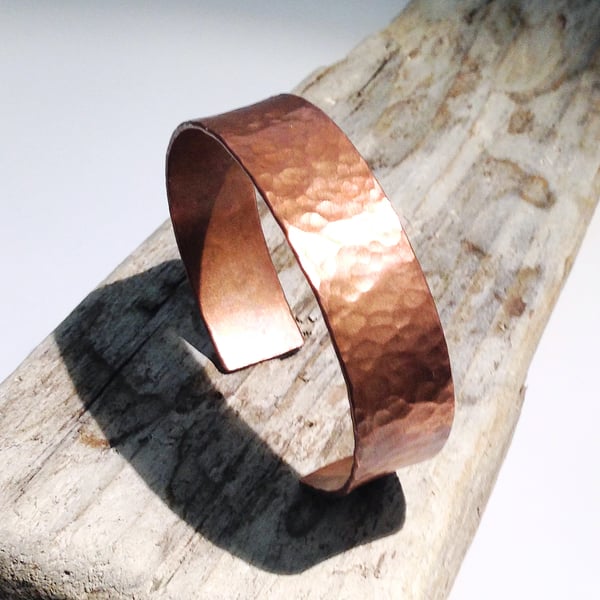 Hammered Open Copper Cuff Bangle Extra Small (BRCUOPOV4) - UK Free Post