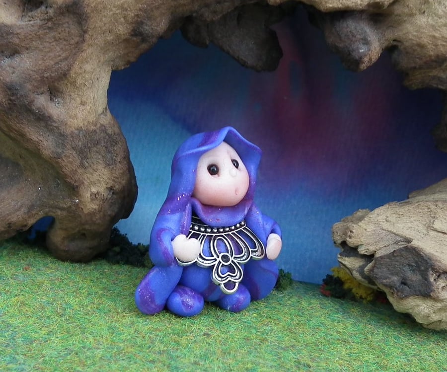 'Princess Frant' Gnome 1.5" OOAK Sculpt by Ann Galvin