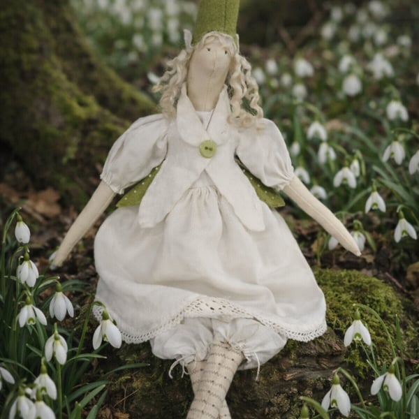 Snowdrop the Woodland Pixie 