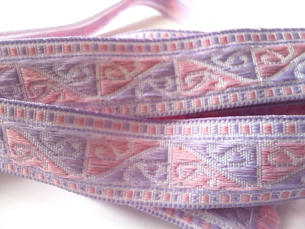 Lilac and pink geometric woven ribbon braid, 3.5 metres, 20mm wide
