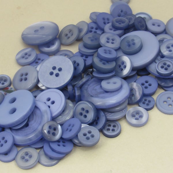 40g Mixed Blue Buttons