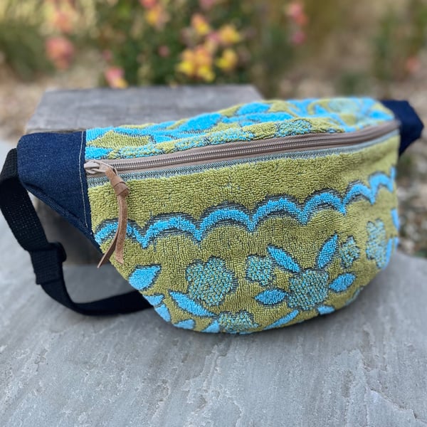 Large vintage towelling bumbag with retro floral lining