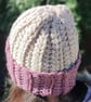 Handmade Ribbed Hat in Mauve and Light Beige - Image 3