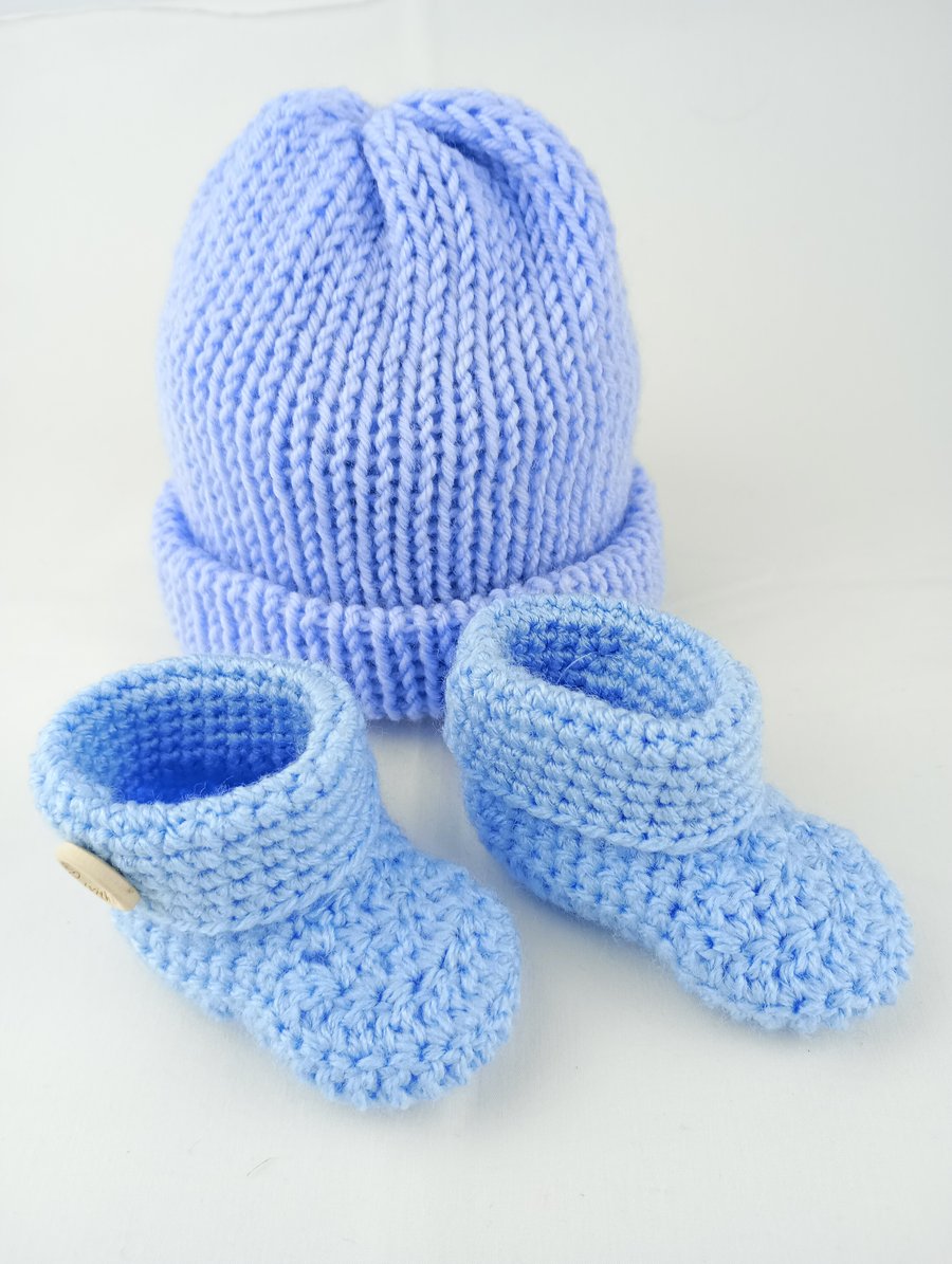 Baby Boys Hat & Booties Set - Newborn Knitted Hat & Crocheted Booties Gift Set