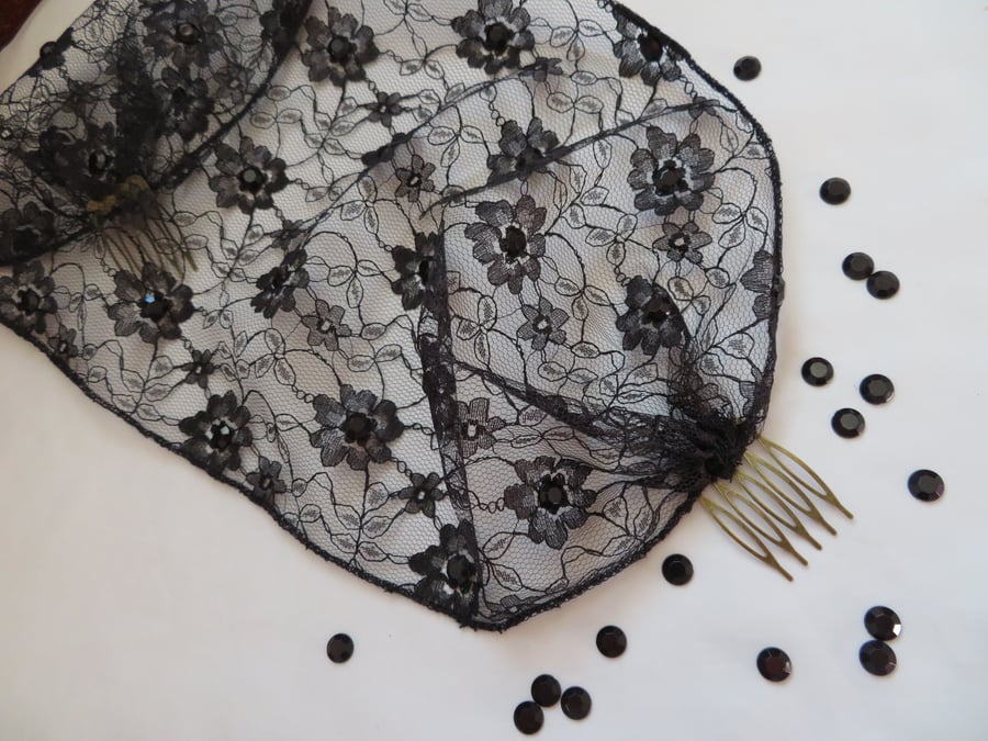 Black Crystal Lace Gothic Goth Bandeau Bridal Bride Halloween Wedding Veil 