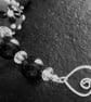 Black and grey flower bead necklace - Image 5