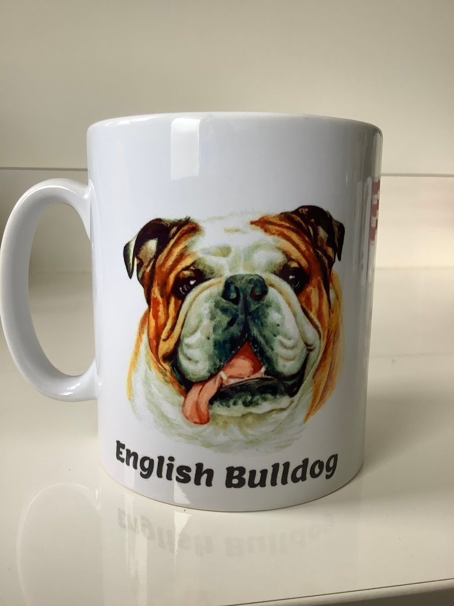 English Bulldog Design  Mug ,coffee mug ,dog design. Free P&P