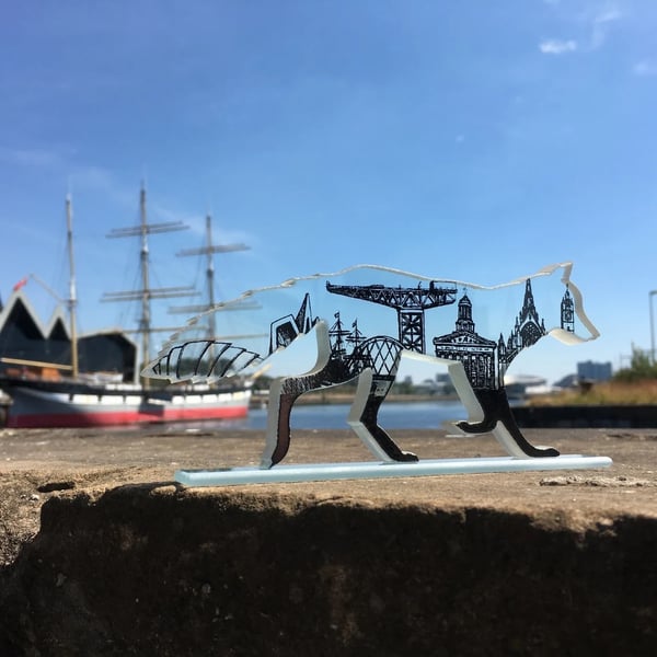 Glasgow Urban Fox Glass Sculpture