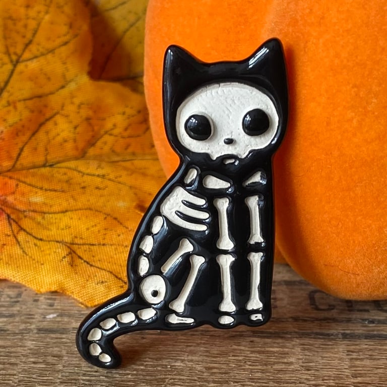 Skeleton cat ceramic brooch Halloween