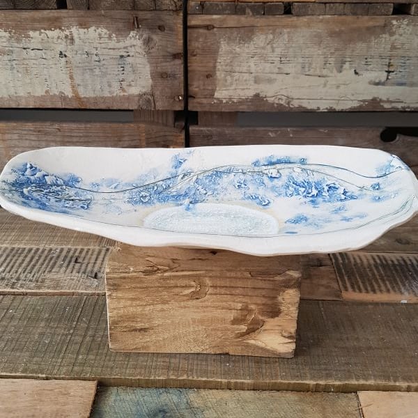 Elongated Sea Line Ceramic Dish