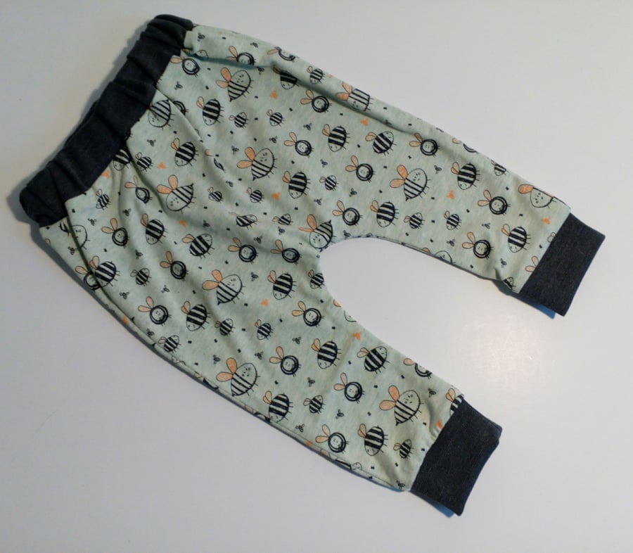 0-3 months, slouchy leggings, Bee design, newborn gift, baby trousers